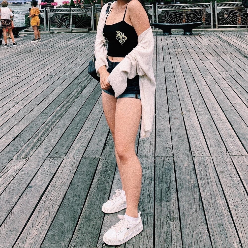 Meet your Posher, Gloria